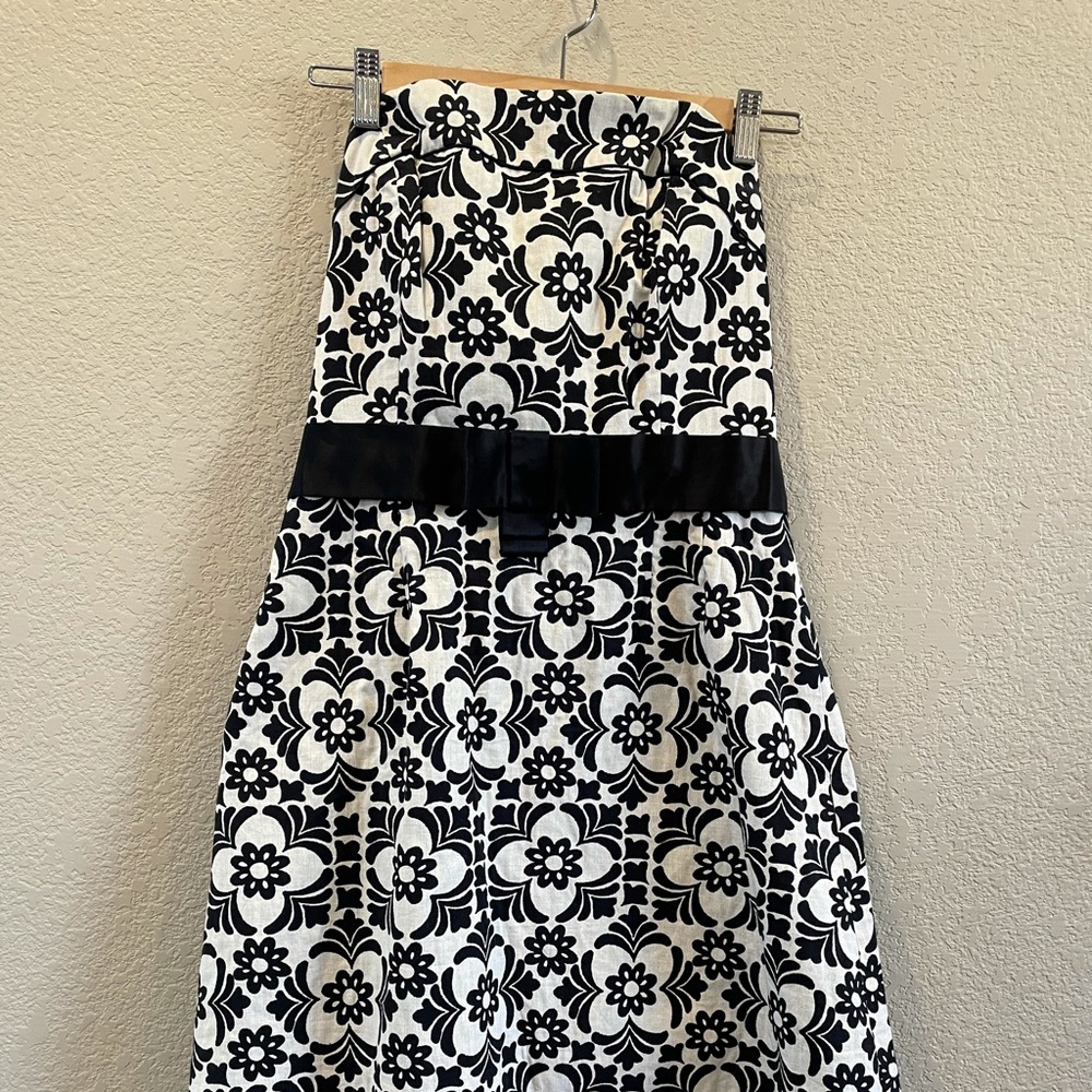 Lilly Pulitzer Strapless Dress quality Size 8 incredible details black/white